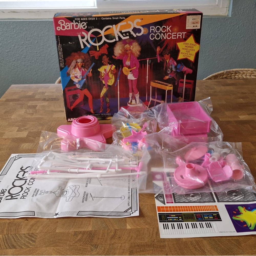 Barbie Rockers Rock Concert Set